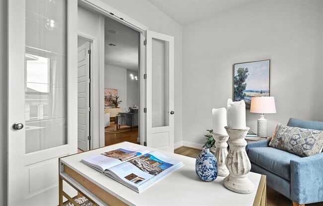 Building Photo - 216 Vista Village Cove