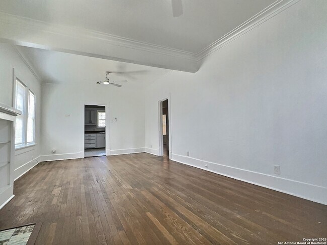 Building Photo - 1101 E Highland Blvd