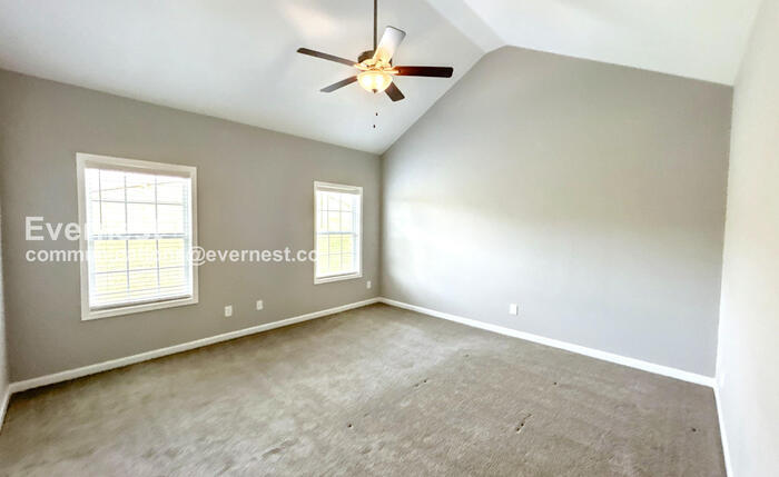 Building Photo - 1035 Echo Rdg Rd