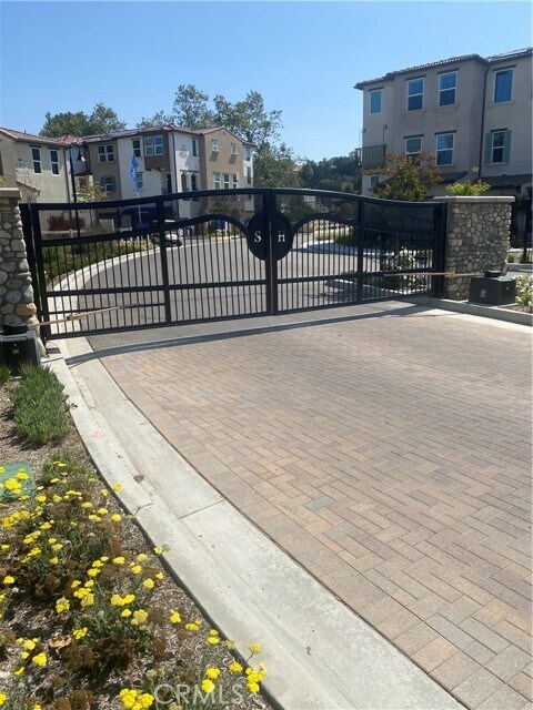 Building Photo - 8491 Gabrielino Ct
