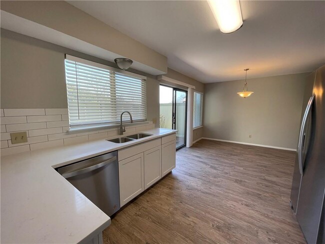 Building Photo - 5061 Fort Clark Dr