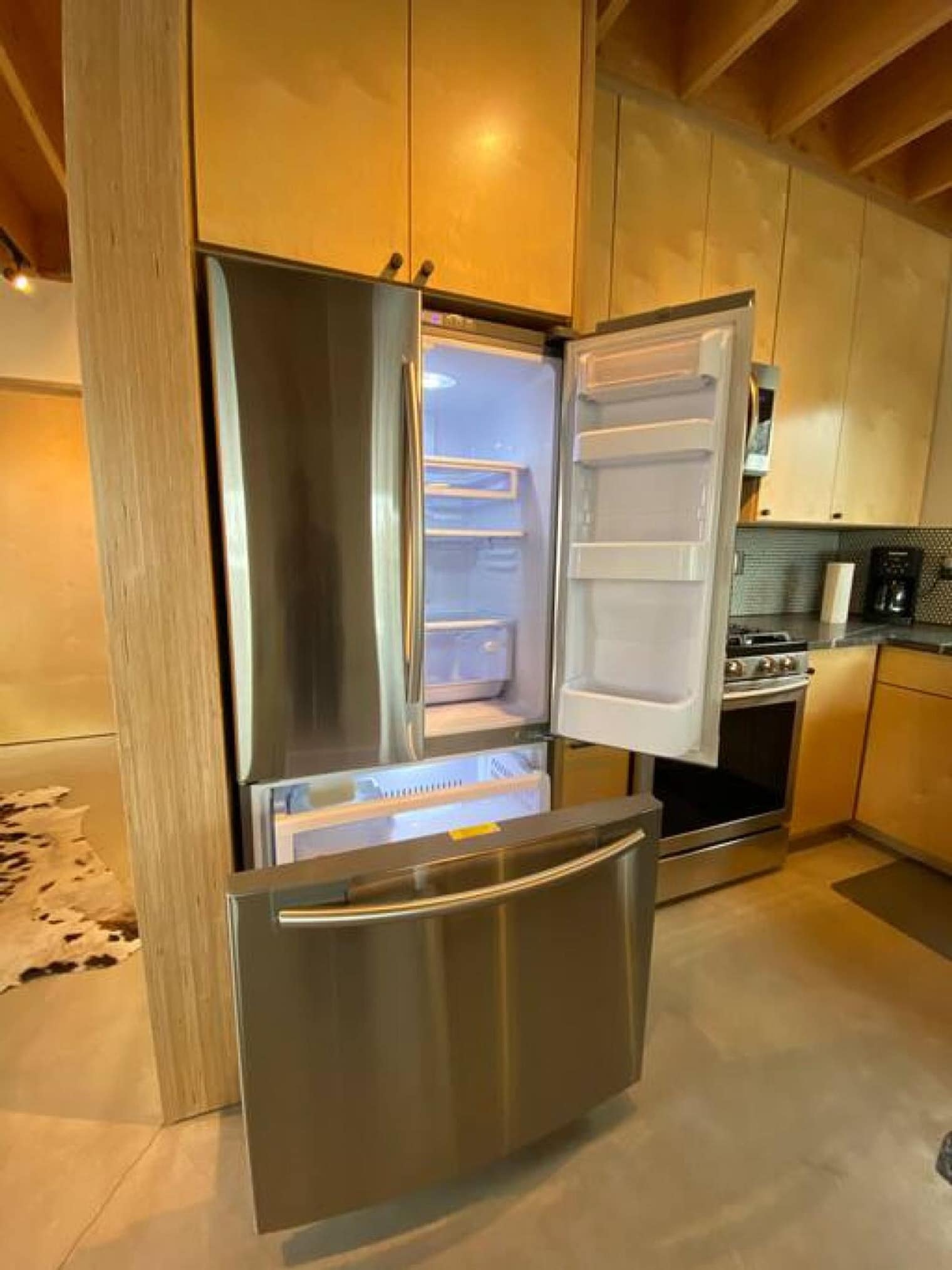 Building Photo - 602 N Willson Ave