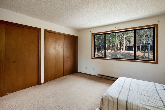 Building Photo - Beautiful Unit on Greenway for rent!