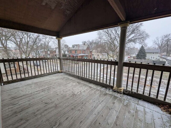 Building Photo - 345 W Williams St