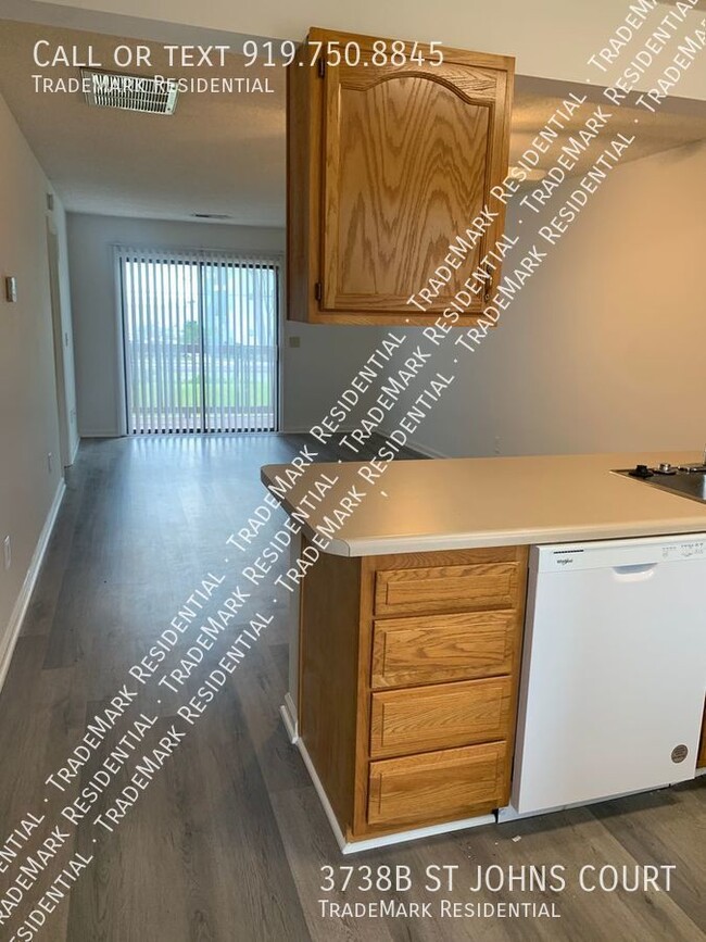 Building Photo - Park Place 2 Bedroom 2 Bath Condo Availabl...