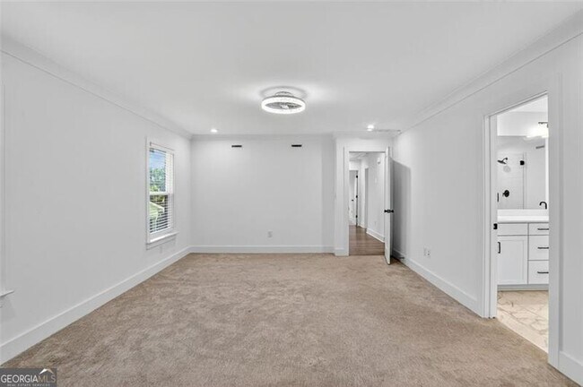 Building Photo - 608 Avondale Pk Cir