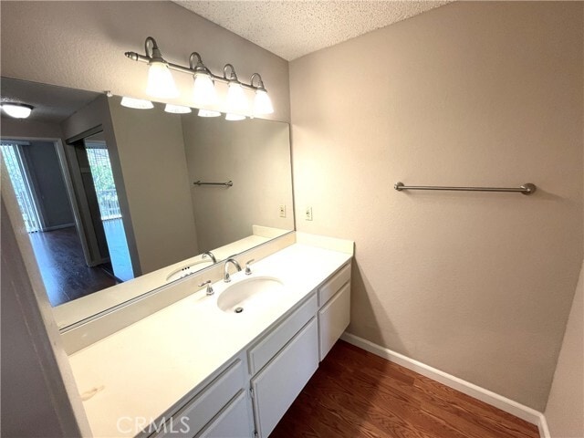 Building Photo - 2563 Plaza del Amo