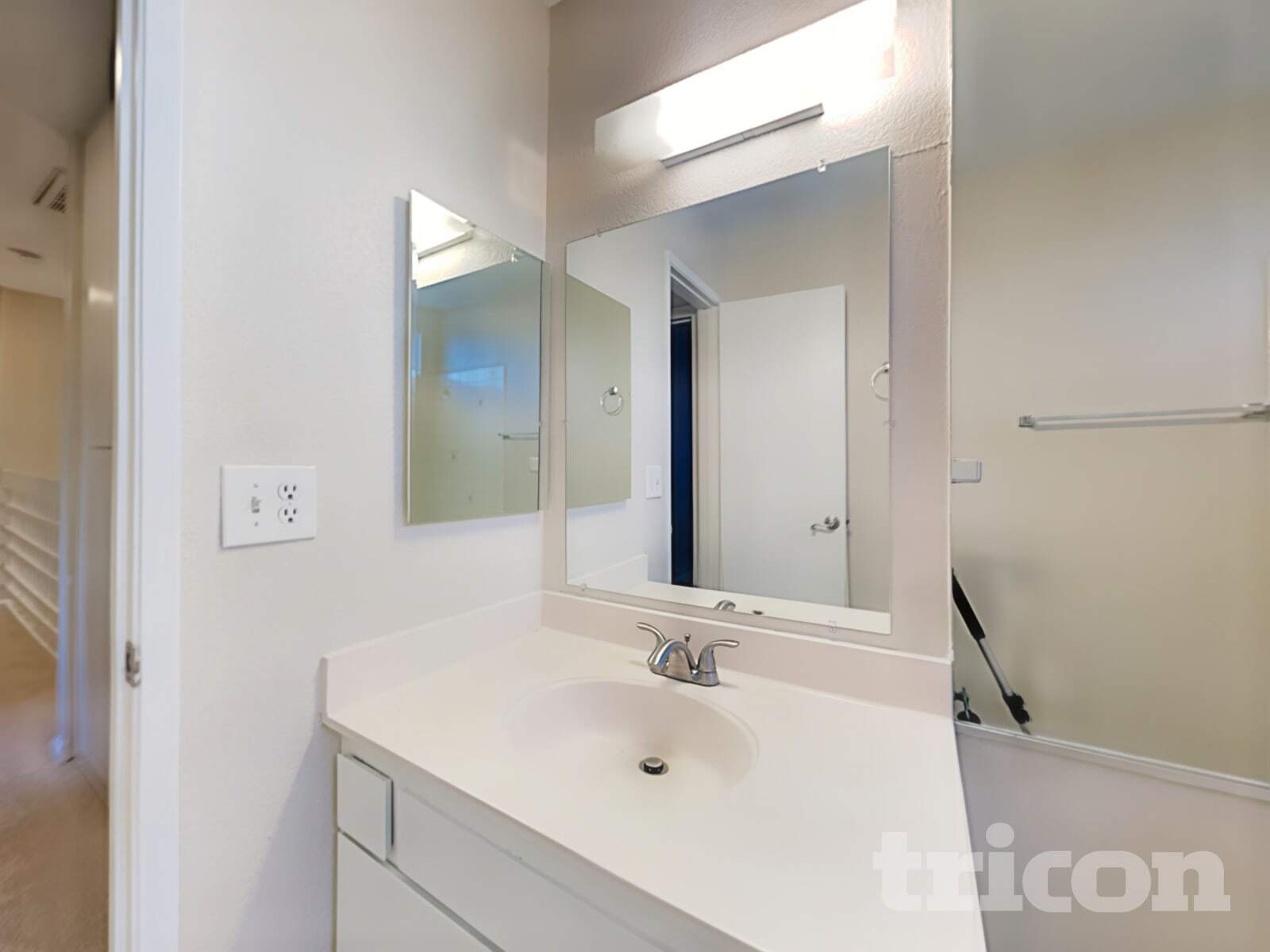 Building Photo - 3746 Terrace Dr