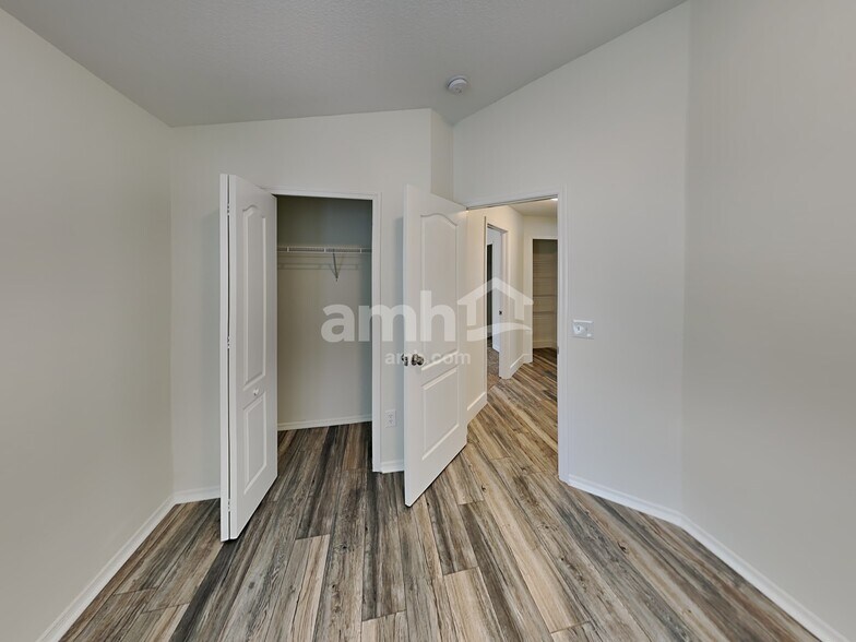 Building Photo - 12806 Adventure Dr