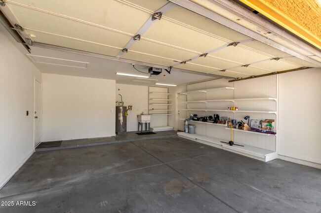 Building Photo - 17303 E Caliente Dr