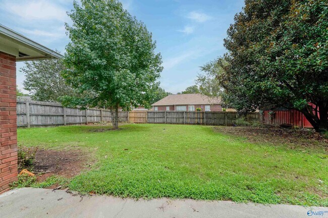 Building Photo - 117 Claytor Ln