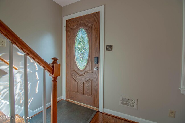 Building Photo - 3311 Dogwood Dr