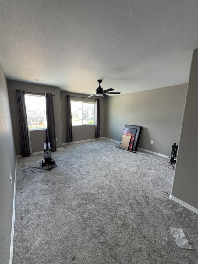 Building Photo - 8353 Graphite Dr