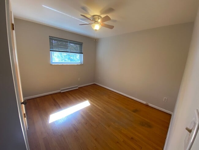 Building Photo - GREEN TWP - Meticulous 3 Bed Brick Ranch 1.5 bath, 1 Car Garage