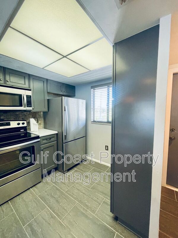 Building Photo - 25225 Rampart Blvd
