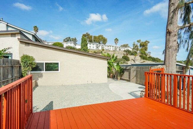 Building Photo - 3951 Marvin St