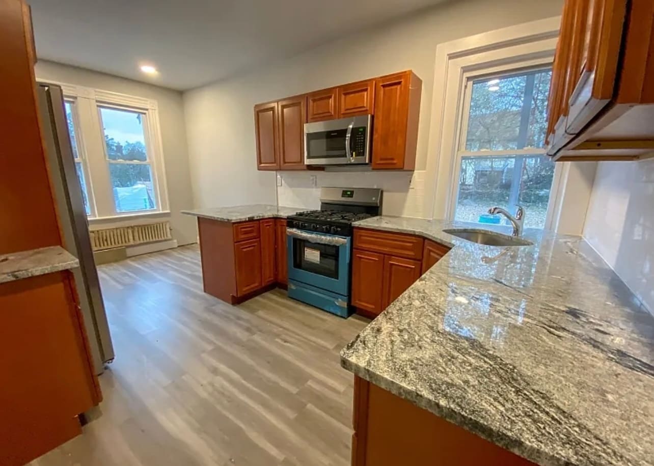 Kitchen - 426 Cornelia St