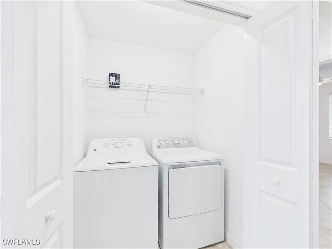Building Photo - 5555 Double Eagle Cir