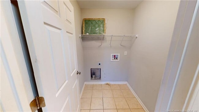 Building Photo - 2104 St Nicholas Dr