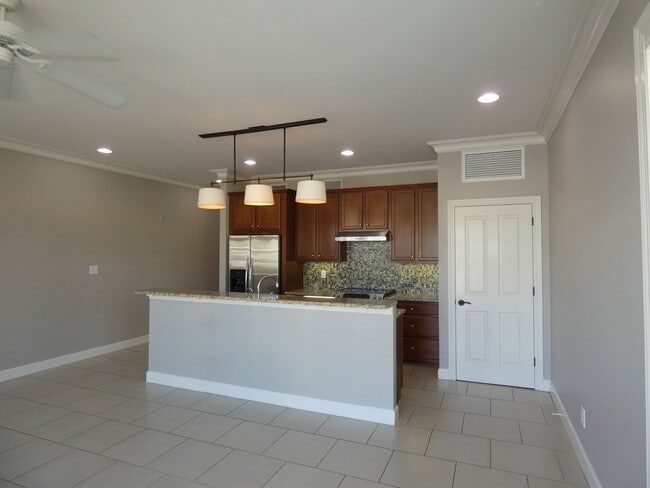 Building Photo - Downtown Pensacola Condo