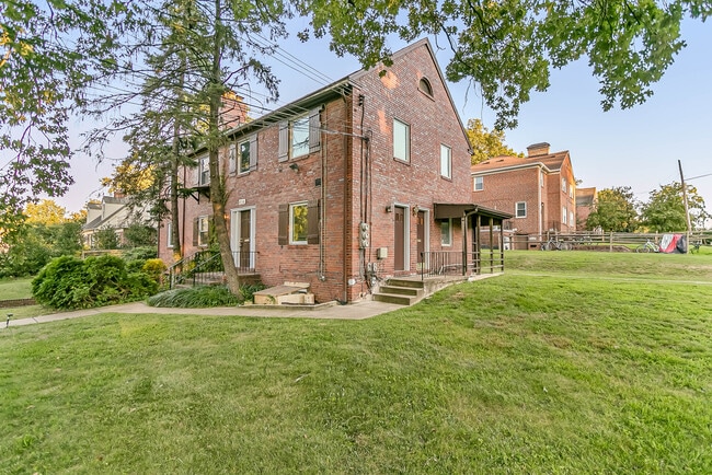 Building Photo - 6910 Carleton Ter