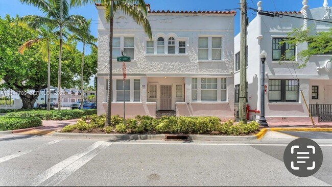 Building Photo - 739 2nd St