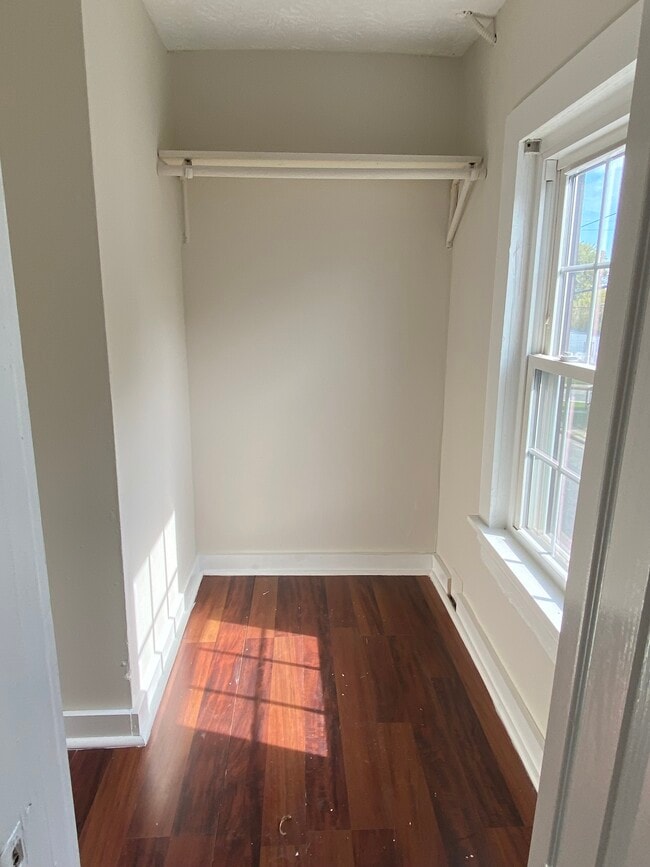 Building Photo - 2403 Old Dominion St