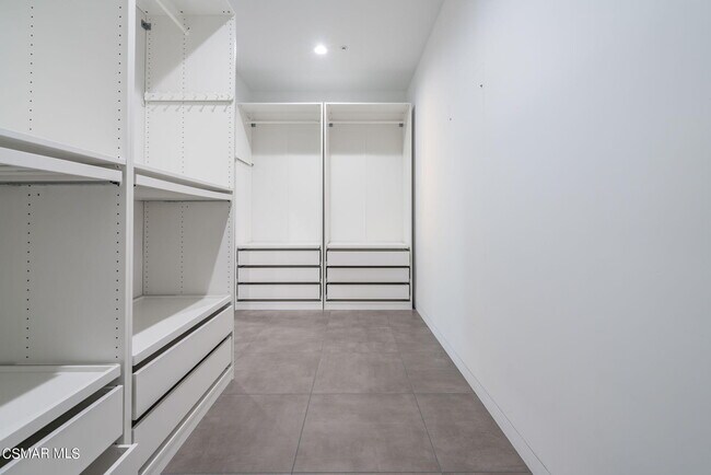 Building Photo - 3095 Palo Verde Cir