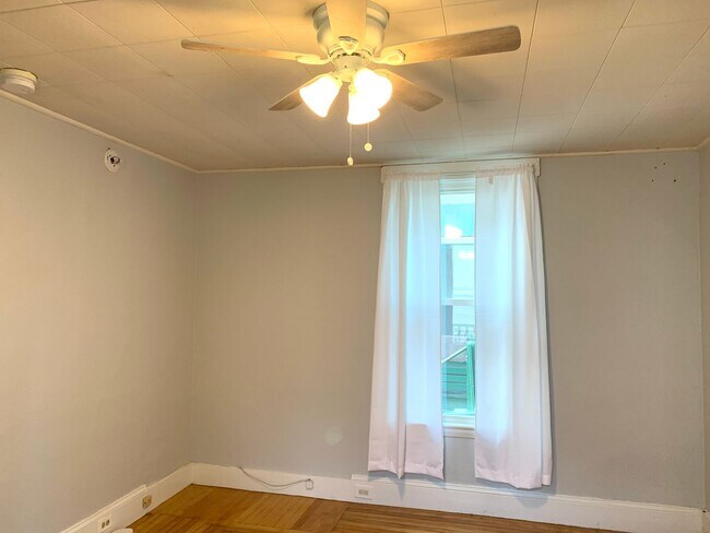 Building Photo - 33 O&#39;Brion St.