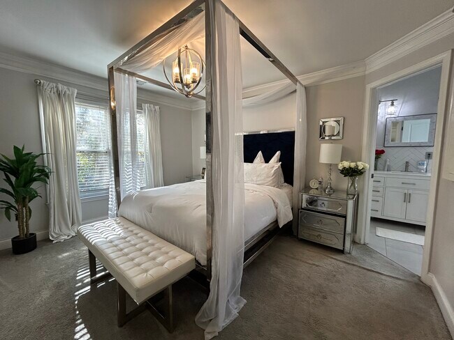 Building Photo - 2535 Village Creek Landing SE