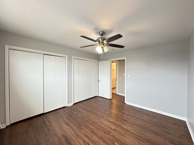 Building Photo - 8644 Skokie Blvd