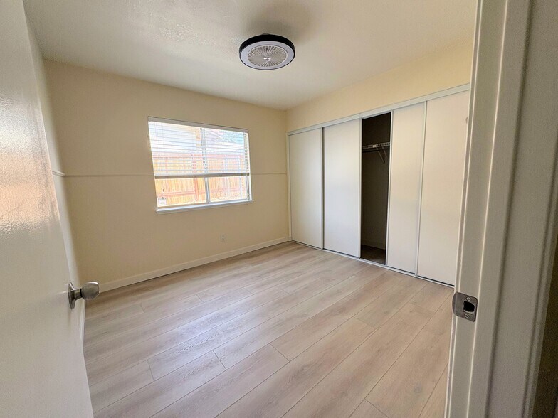 Building Photo - 9263 Owari Ln