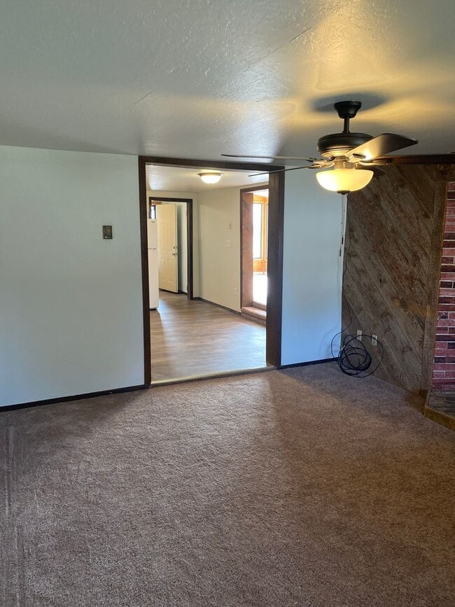 Building Photo - Large corner lot north of town