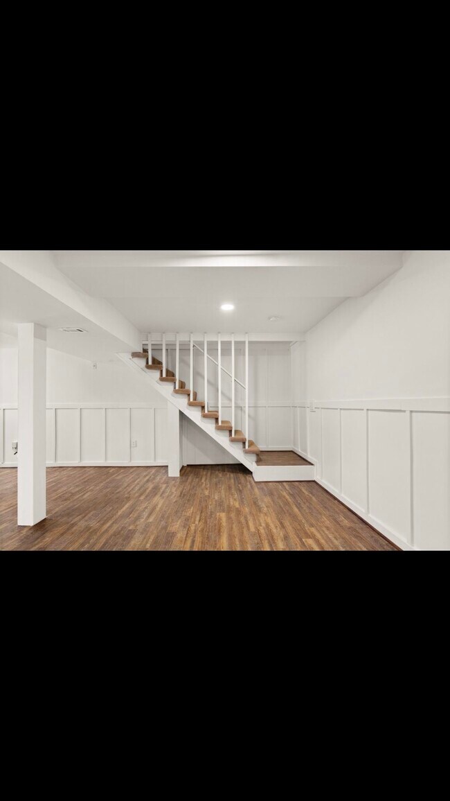 Building Photo - 5017 McLendon Dr