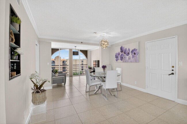 Building Photo - 7129 Promenade Dr