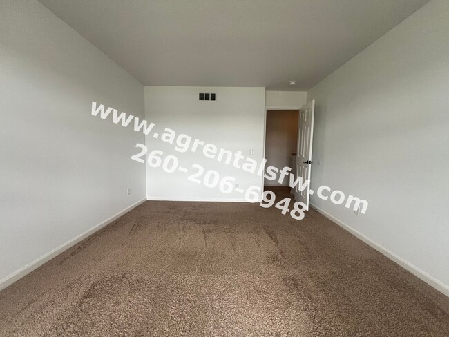 Building Photo - 4 Bedroom House - $400 off First Months rent