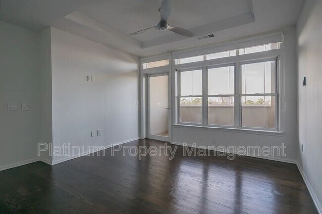 Building Photo - 3334 Peachtree Rd NE