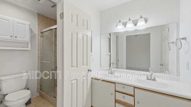 Building Photo - 1233 Hollyhock Ln