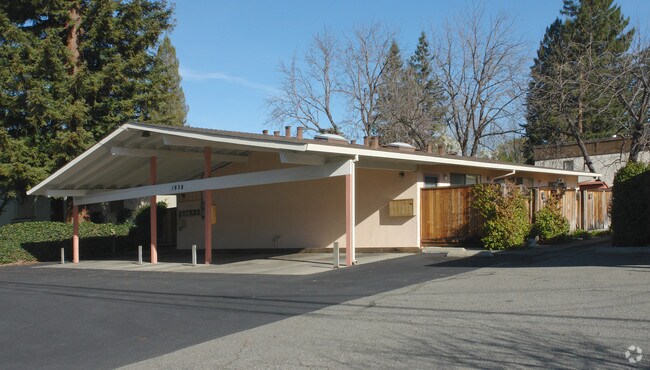 Primary Photo - 1938 Montecito Ave