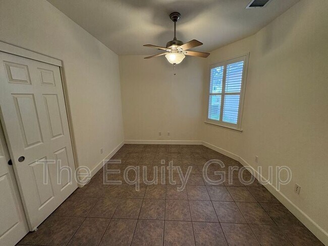 Building Photo - 144 E Reese Ave