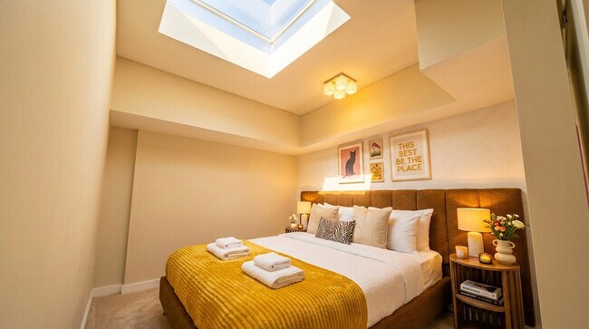 Building Photo - 2000 U.S. 29-SI ID1511358P