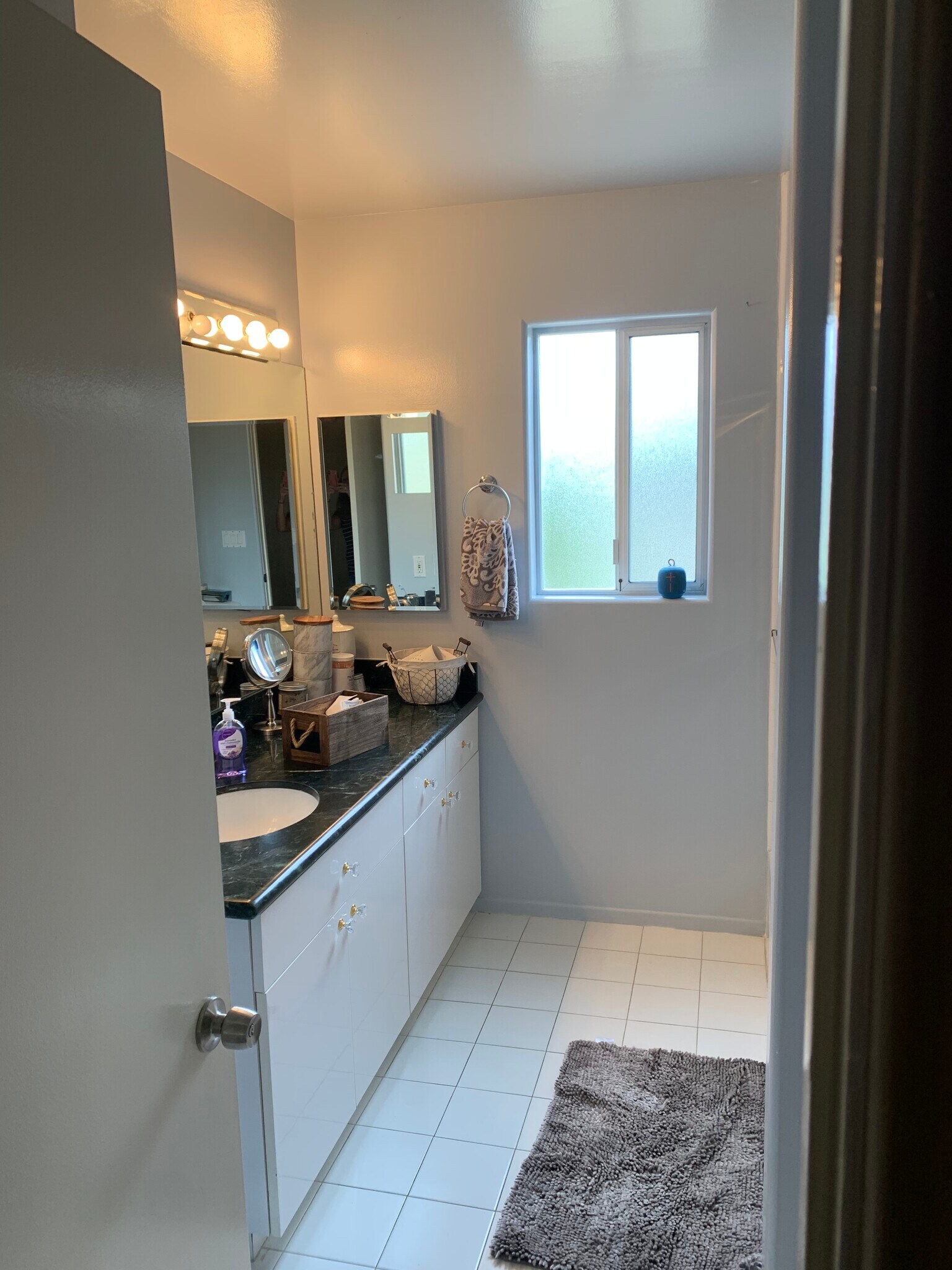 Building Photo - 12766 Jolette Ave