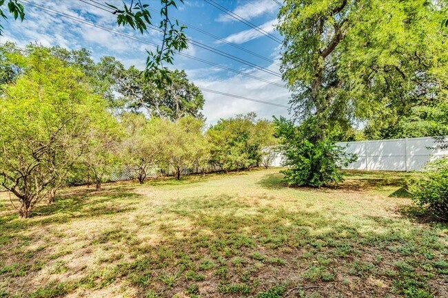 Building Photo - 4712 Frontier Trail