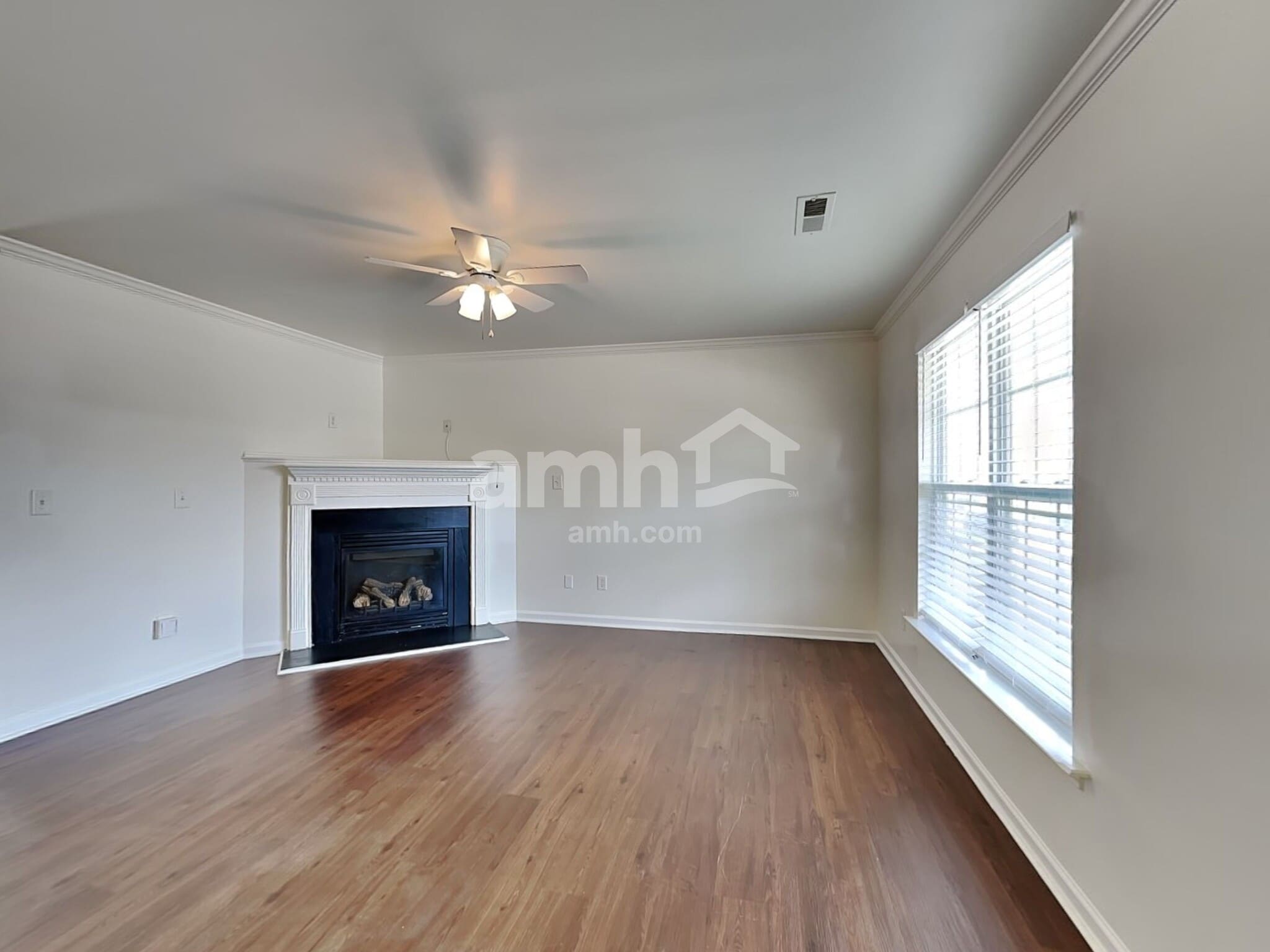Building Photo - 1438 Pleasant Garden Ln