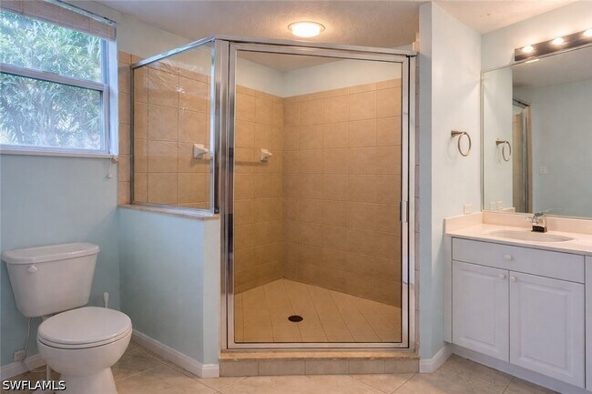 Building Photo - 10020 Heather Ln