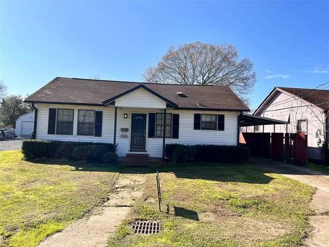 Building Photo - 2065 Lela St