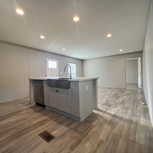 Building Photo - 43 Beaver Dam Cir