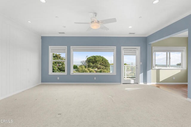 Building Photo - 2102 Buena Vista Dr