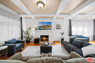 Building Photo - 2005 Beachwood Dr