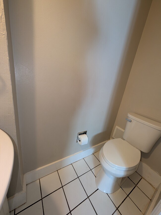 Building Photo - 704 Kolping Ave